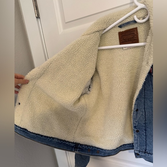 Levi’s Original Trucker Sherpa Jacket - Picture 3 of 9